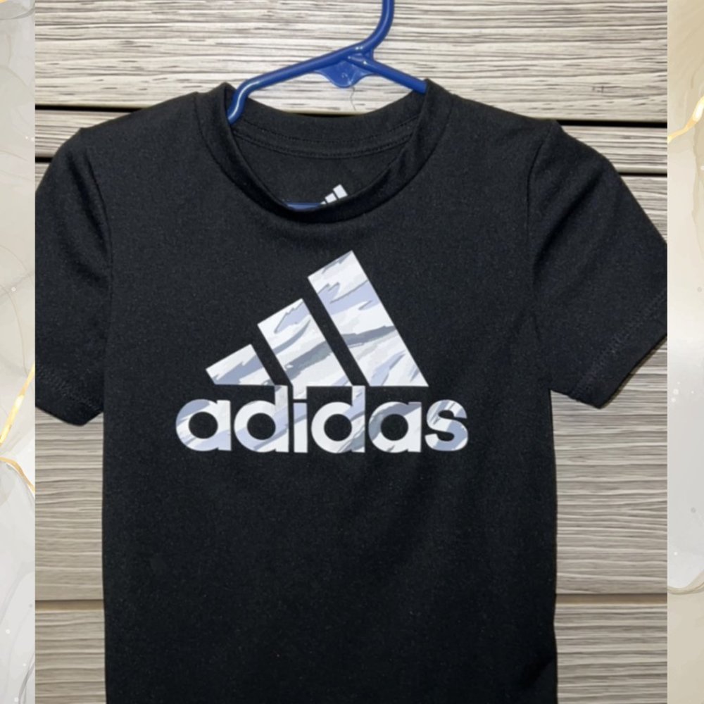 Adidas T-Shirt 18M